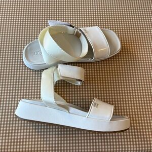 UGG Lennox Women Slingback Ankle Strap Sandals Size US 7